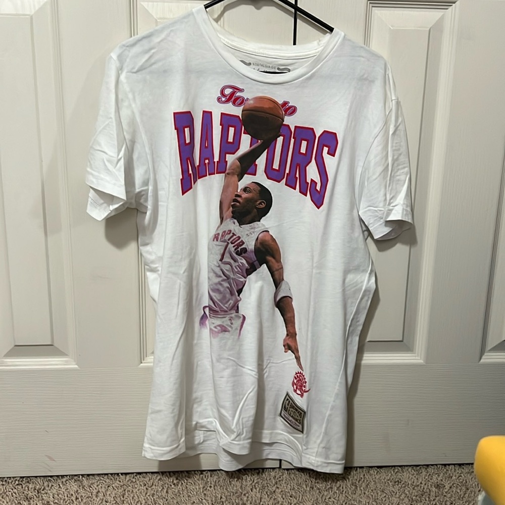 Mitchell and Ness Raptors graphic tee